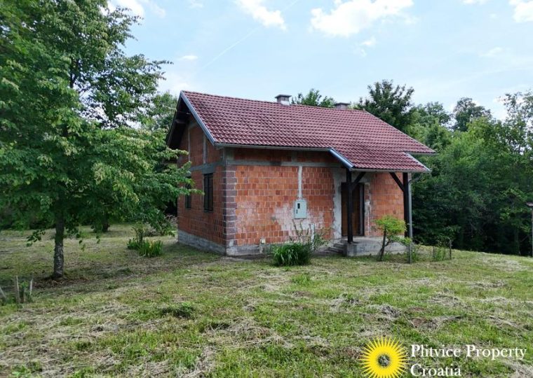 Affordable Countryside Property with Expansion Potential in Bović — photo 4