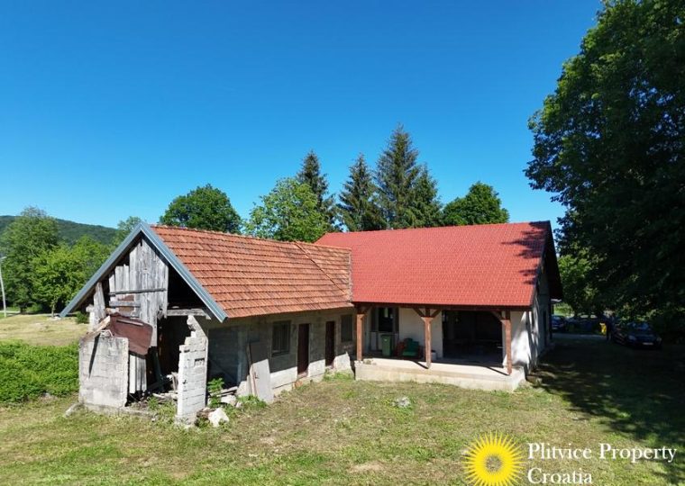 Unfinished House with Permit in a Quiet Natural Setting — photo 2