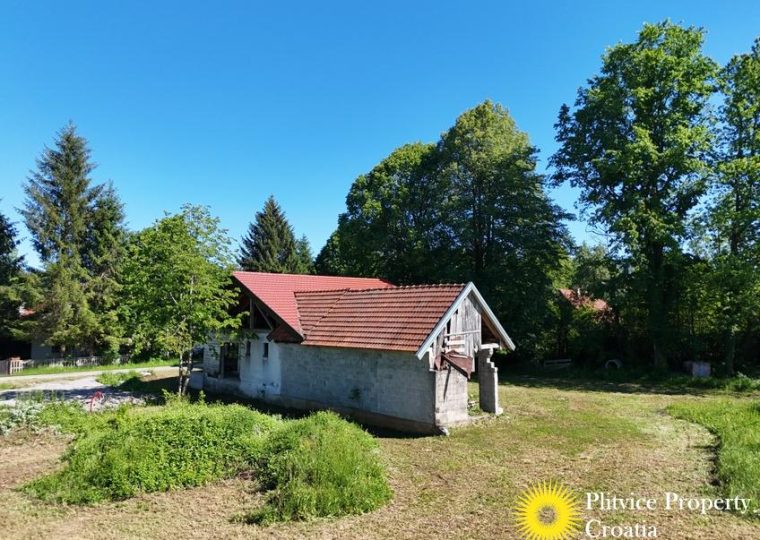 Unfinished House with Permit in a Quiet Natural Setting — photo 5